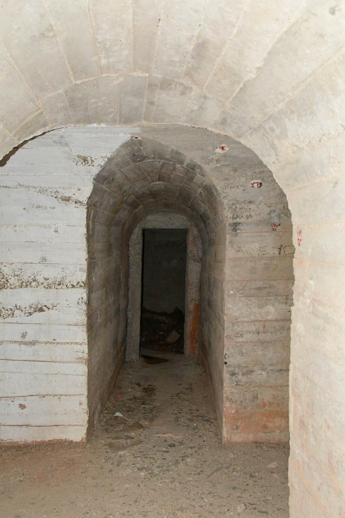 passage intersection on lower level